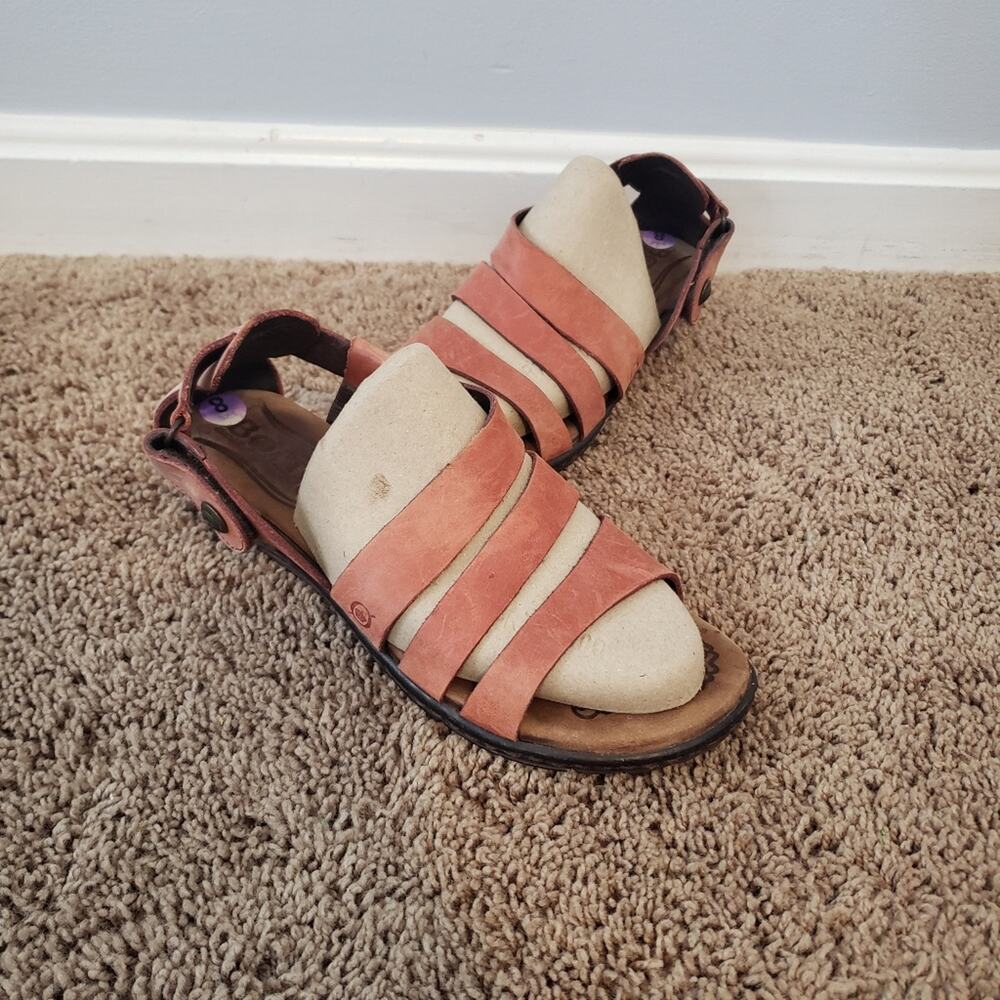 Born leather slip on red sandal open toe adjustable strap small wedge 8